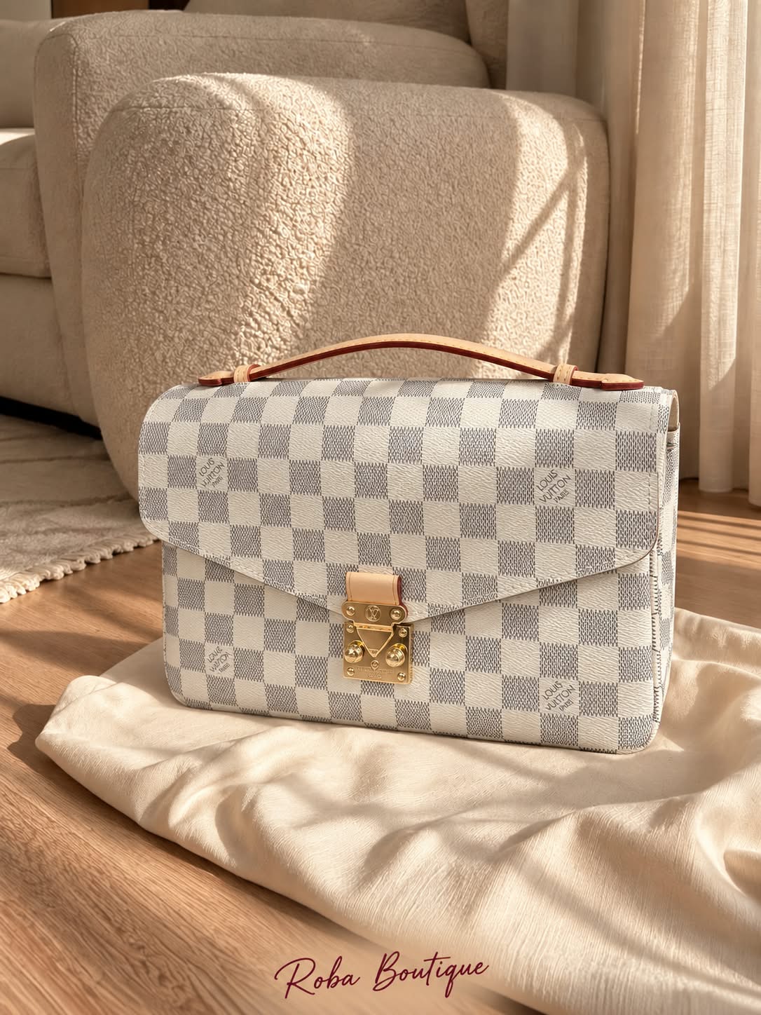 LV Pachette
