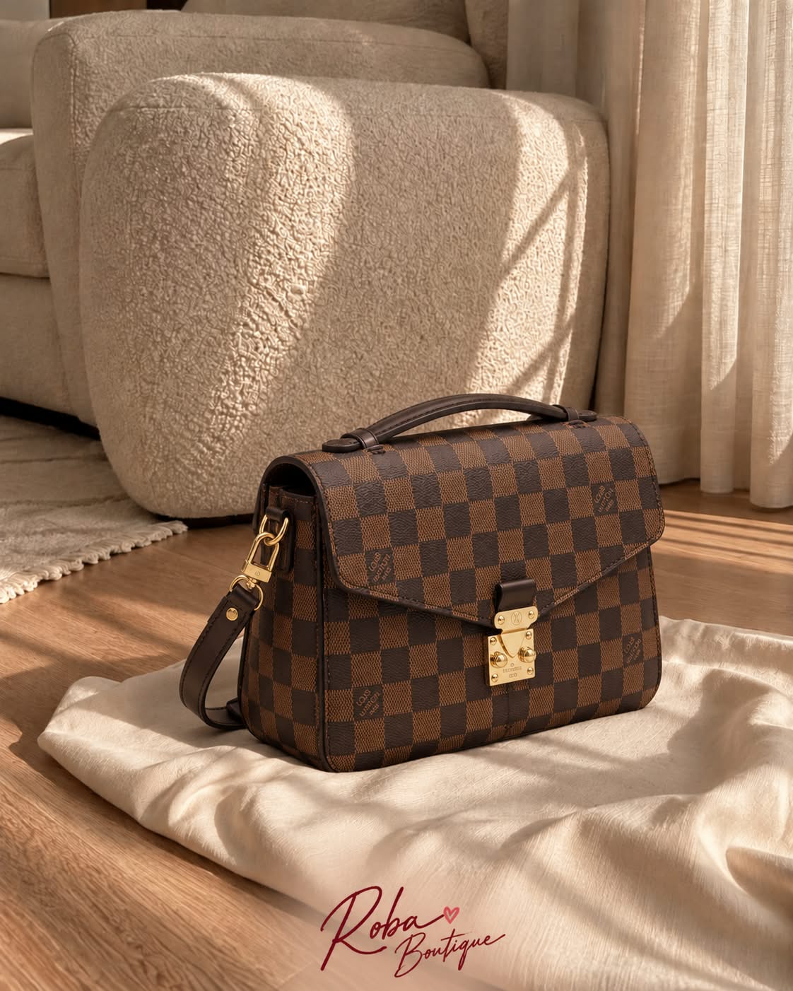 LV Pachette