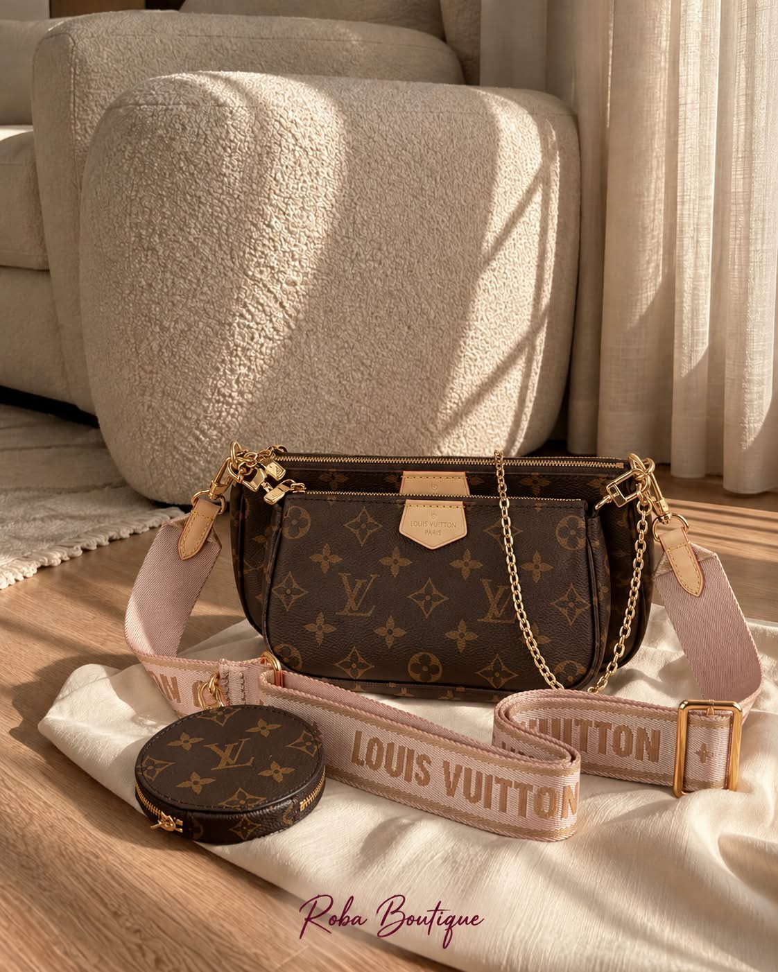 LV Multi Pochette