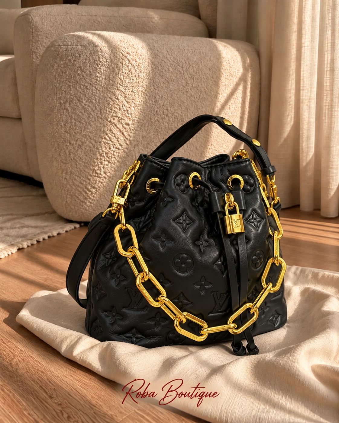 LV Coussin bucket